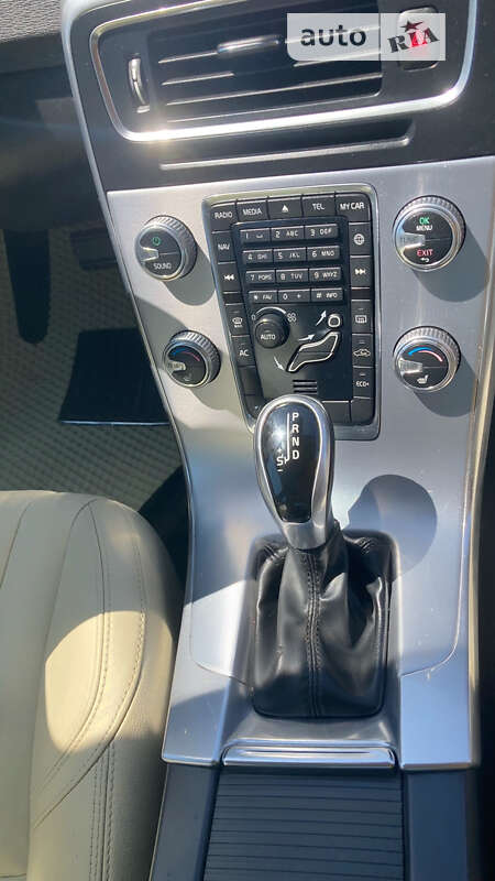 Седан Volvo S60 2017 в Одессе