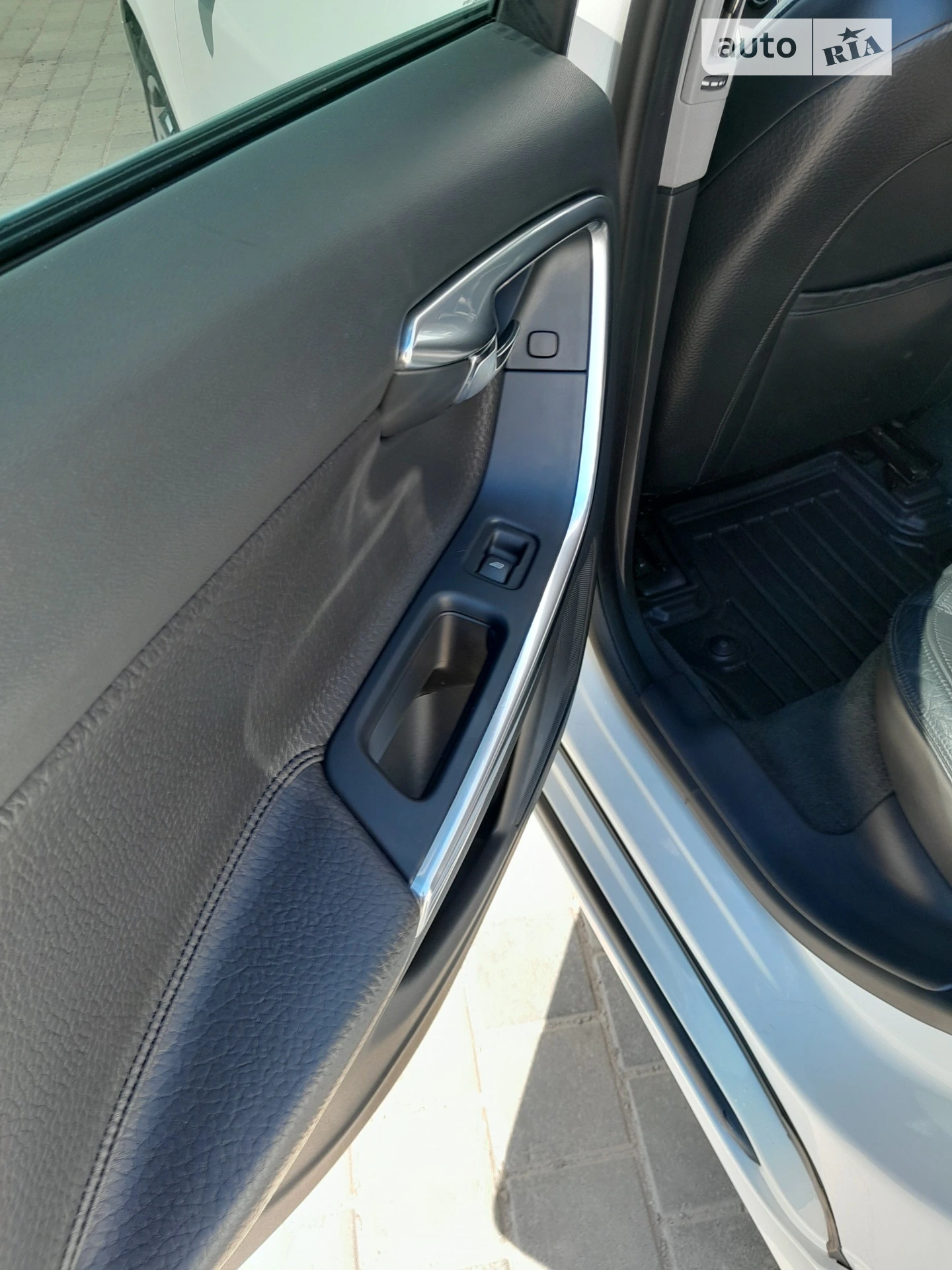 2011 Volvo S60 - мініатюра 8