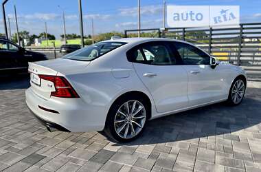 Седан Volvo S60 2020 в Рівному