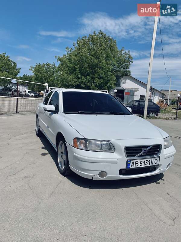 Седан Volvo S60 2006 в Баре