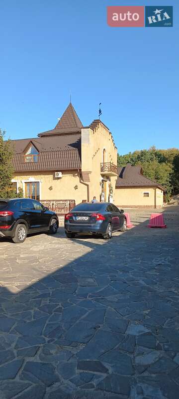 Седан Volvo S60 2013 в Сумах