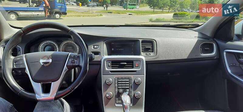 Седан Volvo S60 2012 в Івано-Франківську