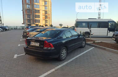 Седан Volvo S60 2001 в Южному