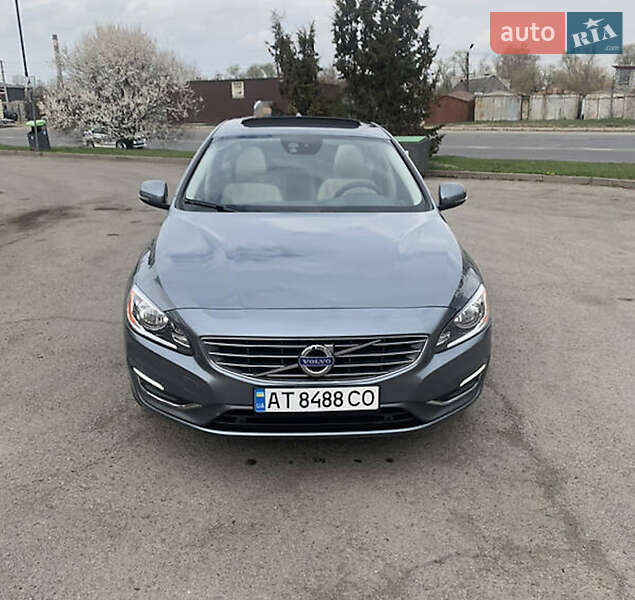 Седан Volvo S60 2016 в Києві