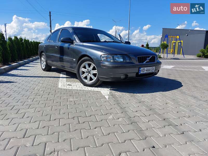Volvo S60 2003