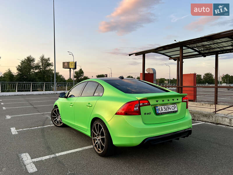 Седан Volvo S60 2015 в Киеве фото 3 Седан Volvo S60 2015 в Киеве