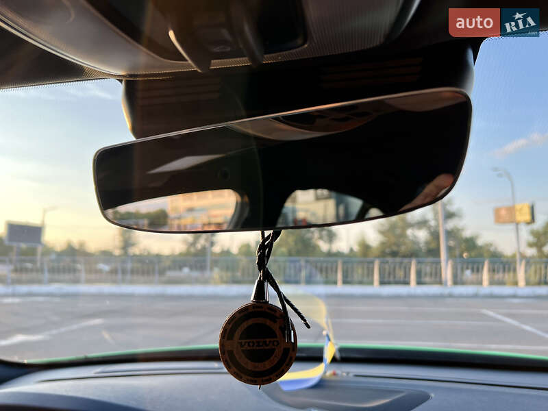 Седан Volvo S60 2015 в Киеве фото 56 Седан Volvo S60 2015 в Киеве