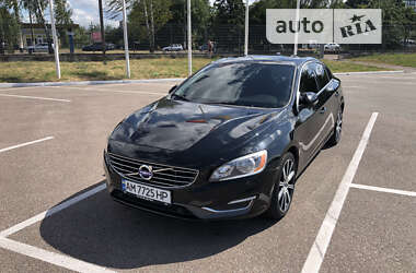 Седан Volvo S60 2016 в 
