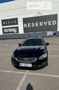 Седан Volvo S60 2014 в Киеве