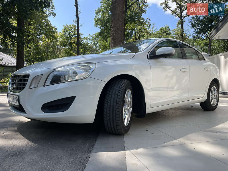 Volvo S60 2011