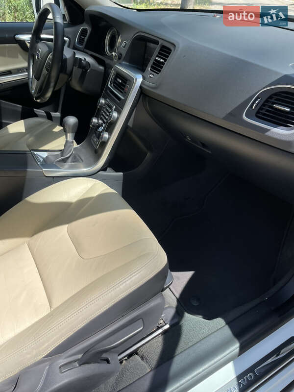 Седан Volvo S60 2011 в Харькове фото 21 Седан Volvo S60 2011 в Харькове