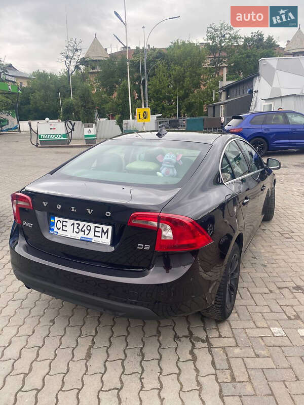 Седан Volvo S60 2010 в Черновцах