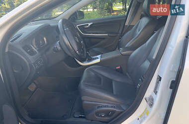 Седан Volvo S60 2017 в 