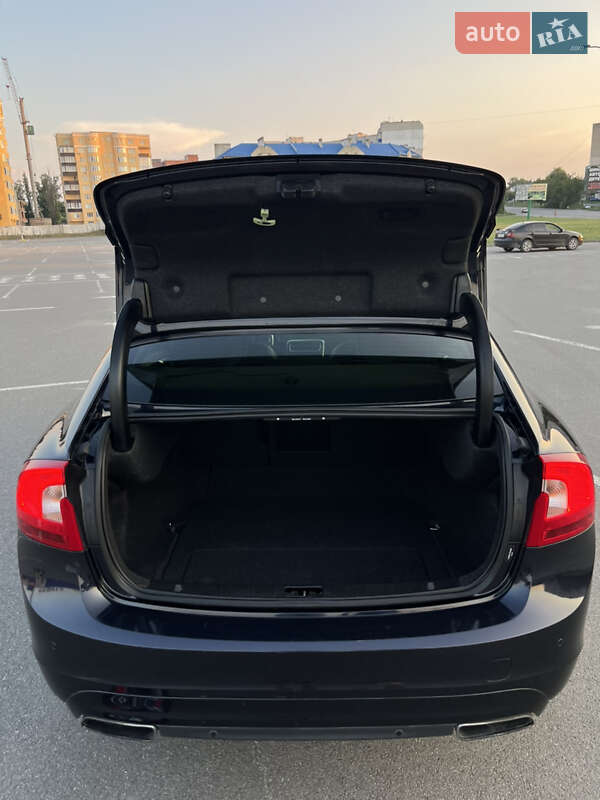 Седан Volvo S60 2015 в Каменец-Подольском