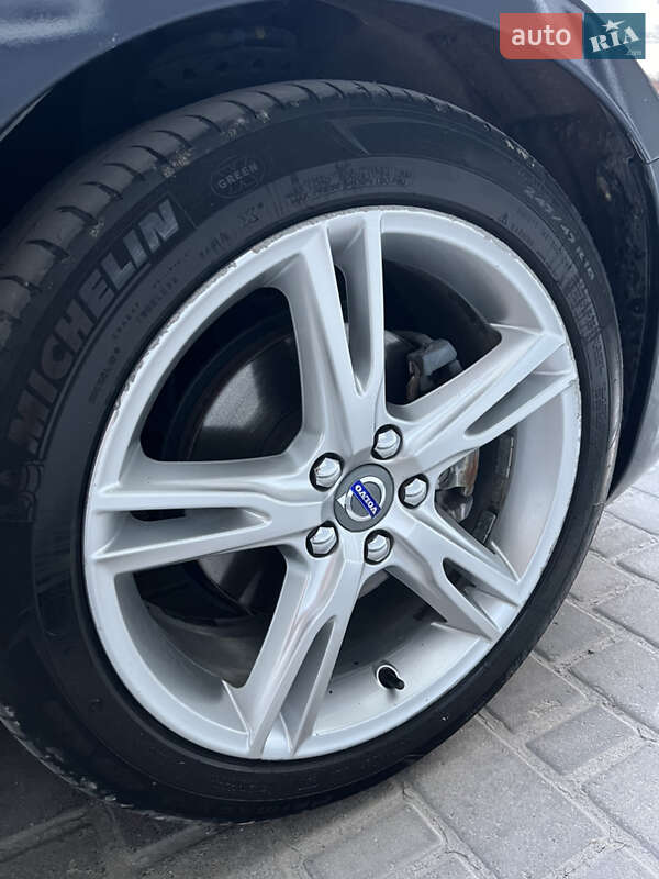 Седан Volvo S60 2015 в Каменец-Подольском