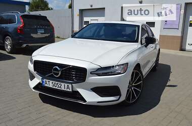 Седан Volvo S60 2020 в Івано-Франківську