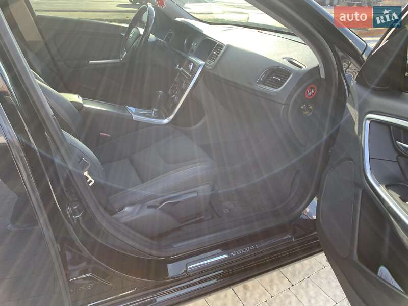 Седан Volvo S60 2012 в Львові фото 6 Седан Volvo S60 2012 в Львові