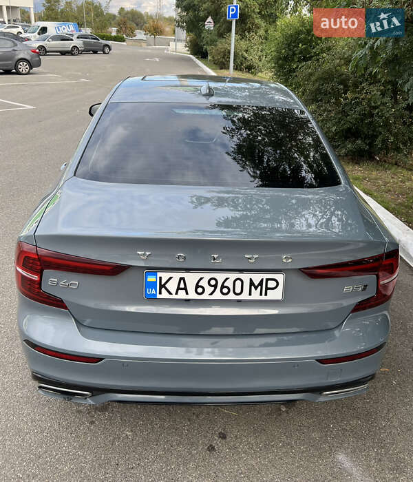 Седан Volvo S60 2021 в Киеве