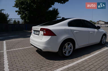 Седан Volvo S60 2013 в Тернополі