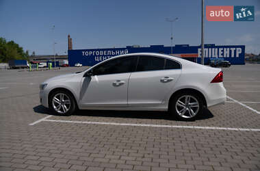 Седан Volvo S60 2013 в Тернополі