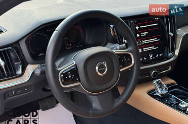 Седан Volvo S60 2020 в 
