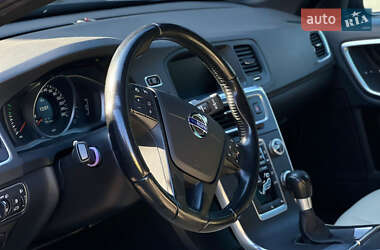 Седан Volvo S60 2014 в 