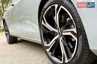 Седан Volvo S60 2024 в 
