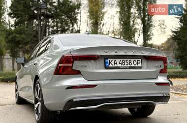Седан Volvo S60 2024 в 