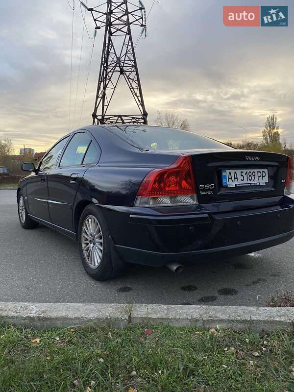 Седан Volvo S60 2005 в Киеве