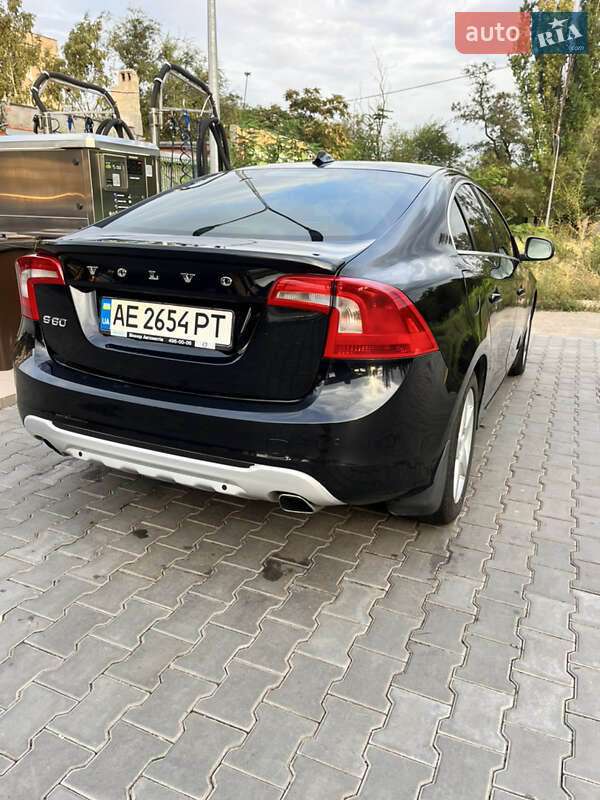Седан Volvo S60 2011 в Кривом Роге