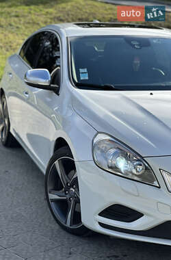 Седан Volvo S60 2010 в 