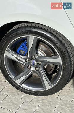 Седан Volvo S60 2010 в 