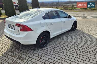 Седан Volvo S60 2013 в Львове