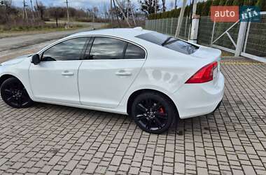 Седан Volvo S60 2013 в Львове