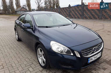 Седан Volvo S60 2011 в Рівному