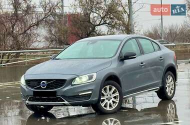 Седан Volvo S60 2016 в Києві