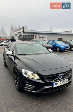 Седан Volvo S60 2015 в Житомирі