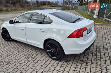 Седан Volvo S60 2013 в Львові