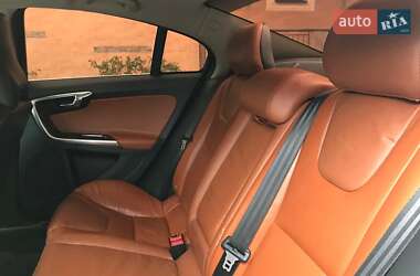 Седан Volvo S60 2011 в 