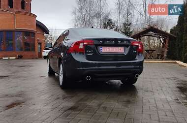 Седан Volvo S60 2013 в Дубно