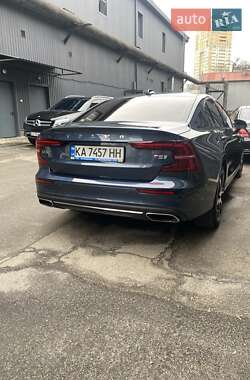 Седан Volvo S60 2019 в Києві