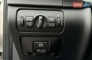 Седан Volvo S60 2012 в 