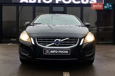 Седан Volvo S60 2012 в Києві