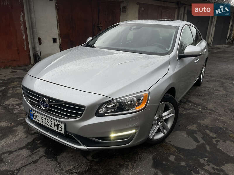 Седан Volvo S60 2014 в Львові