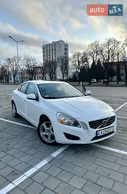 Седан Volvo S60 2013 в Черкасах