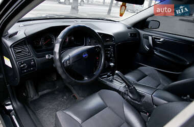 Седан Volvo S60 2004 в 