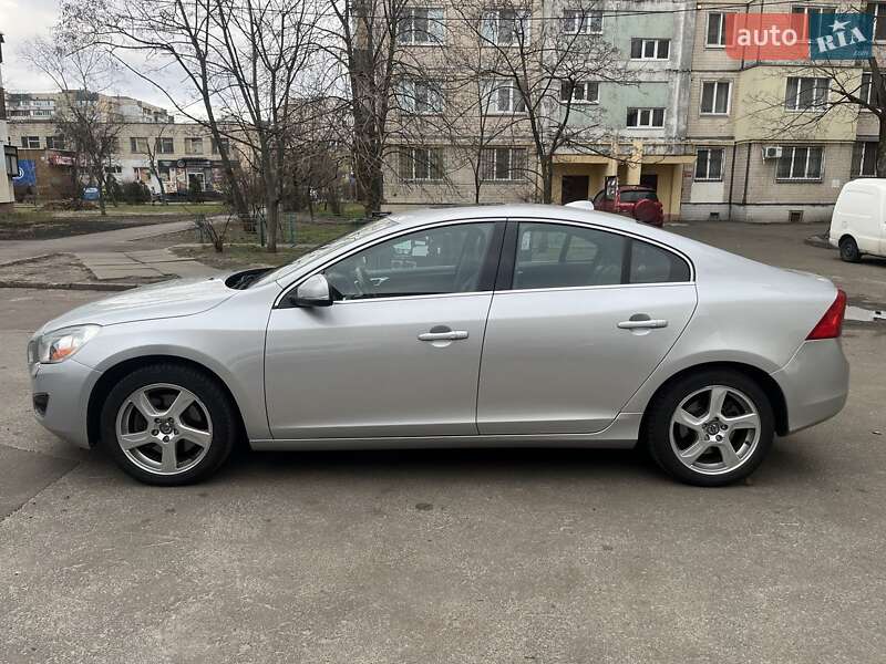 Volvo S60 2011