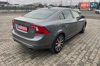 Седан Volvo S60 2016 в 
