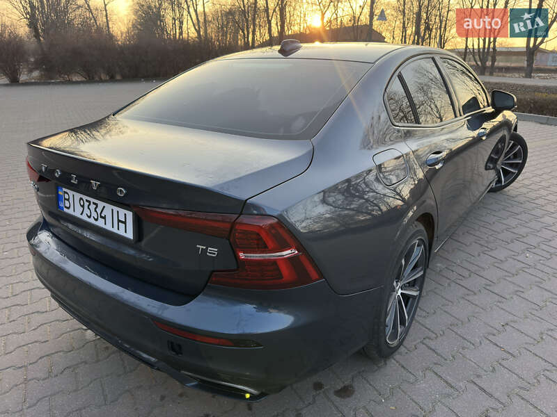 Седан Volvo S60 2021 в Полтаве