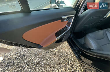Седан Volvo S60 2012 в 